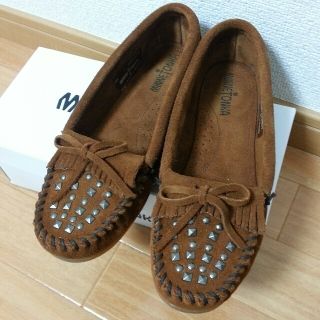 ミネトンカ(Minnetonka)の値下☆☆ミネトンカ☆スタッズモカシン(スニーカー)