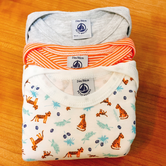 PETIT BATEAU(プチバトー)のさわ様専用 プチバトー 半袖肌着3枚組 18M【男の子】 キッズ/ベビー/マタニティのベビー服(~85cm)(肌着/下着)の商品写真