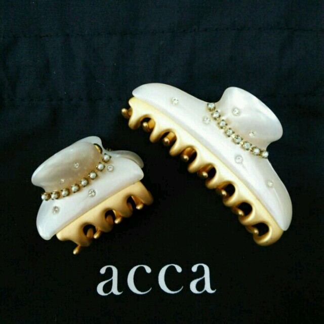 acca(アッカ)のacca アッカ パール クリップ 中小サイズ セット レディースのヘアアクセサリー(バレッタ/ヘアクリップ)の商品写真