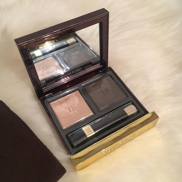 TOM FORD - Tom ford 二色アイシャドウパレット♡の通販 by TOM FORD - Tom ford 二色アイシャドウパレット♡の通販 by