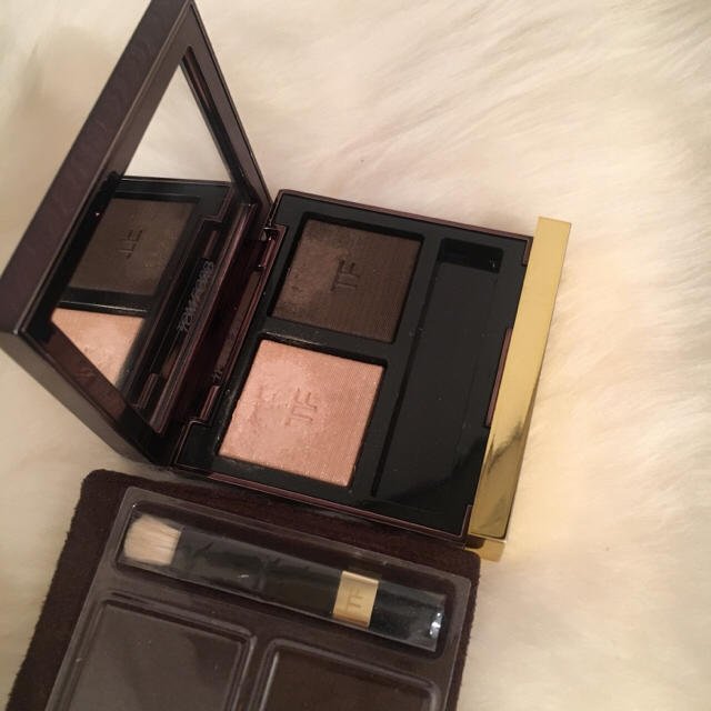 TOM FORD - Tom ford 二色アイシャドウパレット♡の通販 by TOM FORD - Tom ford 二色アイシャドウパレット♡の通販 by