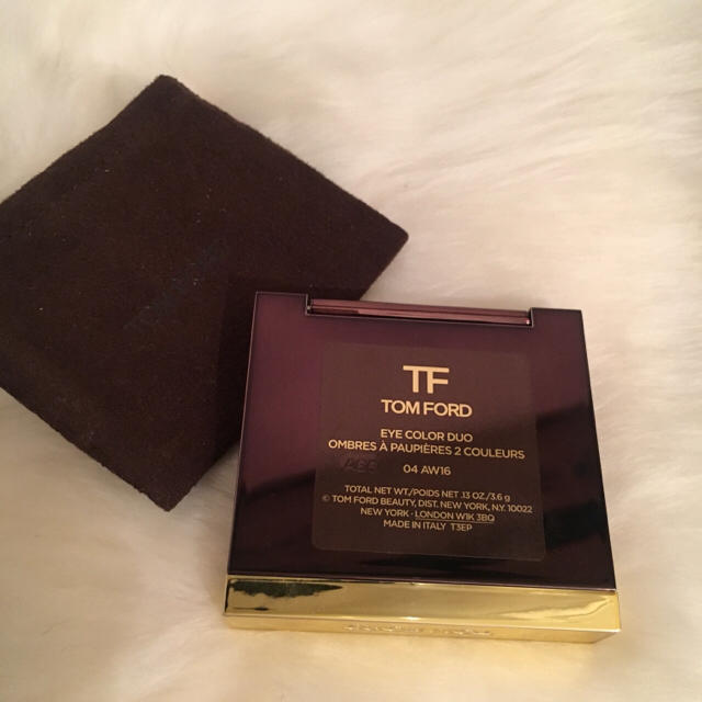 TOM FORD(トムフォード)のTom ford 二色アイシャドウパレット♡ コスメ/美容のベースメイク/化粧品(アイシャドウ)の商品写真