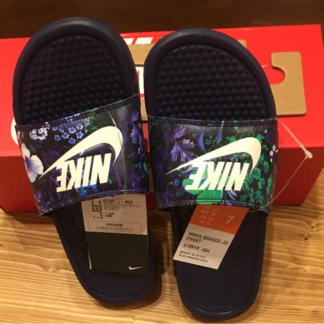 ☆新品☆NIKE BENASSI JDI ベナッシ 花柄 ブルー系 24cm