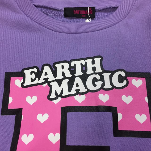 EARTHMAGIC(アースマジック)の【新品タグ付き】EARTHMAGICトレーナー160アースマジック キッズ/ベビー/マタニティのキッズ服女の子用(90cm~)(その他)の商品写真