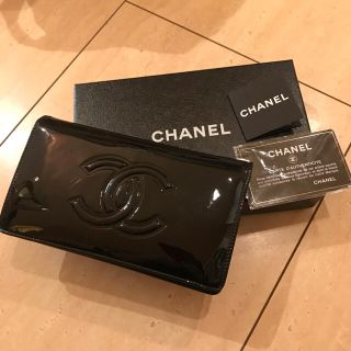 シャネル(CHANEL)のCHANELパテントレザーカメリア長財布(財布)