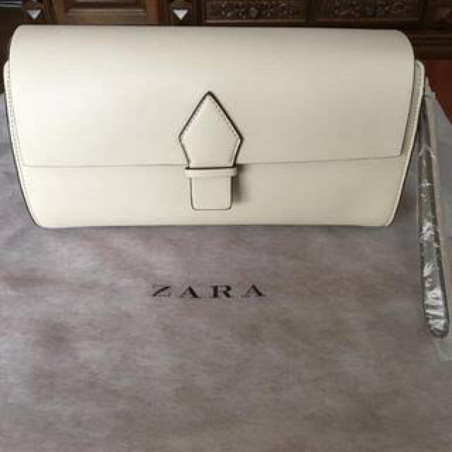 ZARA(ザラ)の☆ 最終値下げ!! ZARA ホワイト クラッチ&ショルダー ☆ レディースのバッグ(ショルダーバッグ)の商品写真