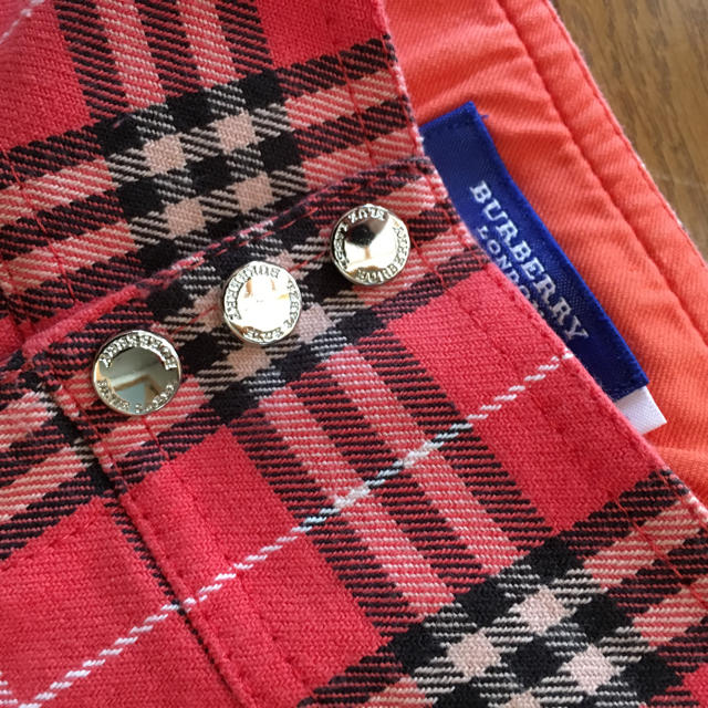 BURBERRY(バーバリー)のバーバリーブルーレーベル クロップドパンツ レディースのパンツ(クロップドパンツ)の商品写真