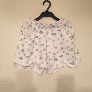 アングリッド(Ungrid)のUNGRID 花柄ショートパンツ アングリッド(ショートパンツ)