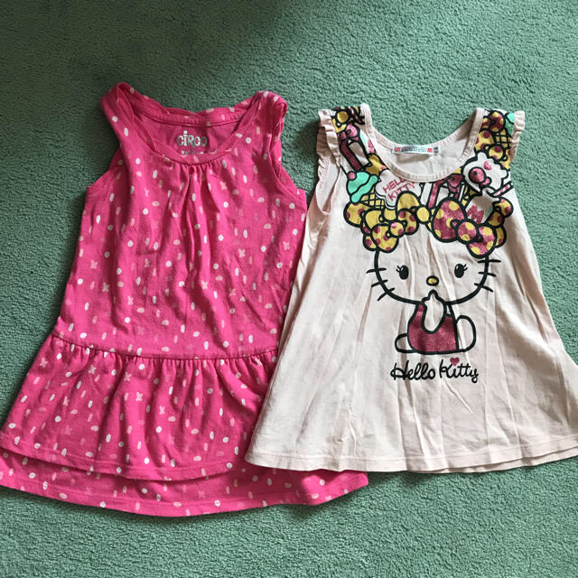 UNIQLO(ユニクロ)のノースリーブセット 2点  +1点 キッズ/ベビー/マタニティのキッズ服女の子用(90cm~)(Tシャツ/カットソー)の商品写真