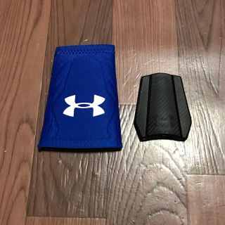 アンダーアーマー(UNDER ARMOUR)のアンダーアーマー リストバンド ロイヤルブルー リストガード リバーシブル (ウェア)