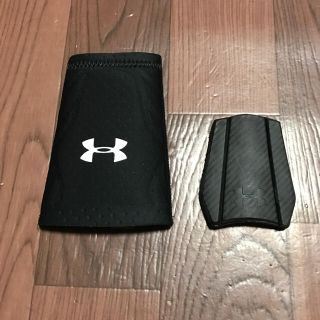 アンダーアーマー(UNDER ARMOUR)のアンダーアーマー リストバンド ブラック リストガード リバーシブル(ウェア)