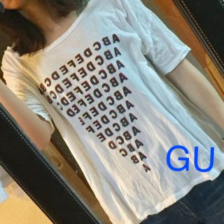 ジーユー(GU)のロゴTシャツ　白、Tシャツ.アルファベット、GU.ジーユー　ビッグt(Tシャツ(半袖/袖なし))