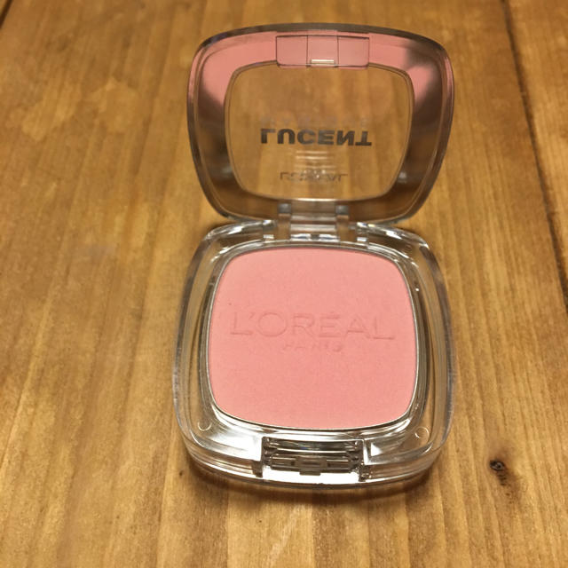 L'Oreal Paris(ロレアルパリ)のお値下げ！【チーク】L'OREAL PARISルーセントマジックネクターローズ コスメ/美容のベースメイク/化粧品(チーク)の商品写真