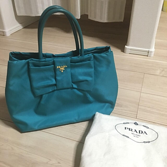 PRADA - PRADA リボンナイロントートバッグの通販 by E's Closet｜プラダならラクマ