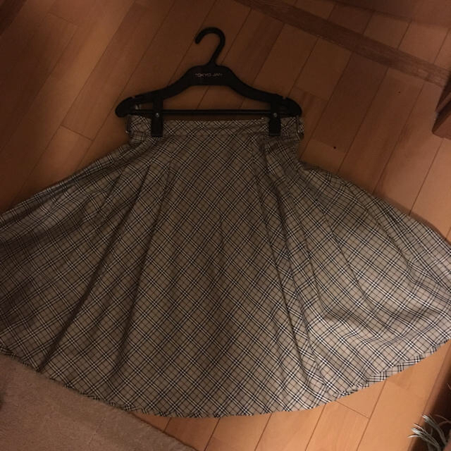 BURBERRY(バーバリー)の購入者様 レディースのスカート(ひざ丈スカート)の商品写真