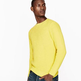 ザラ(ZARA)のZARA man yellow knit ザラ M 40 売り切り希望！(ニット/セーター)