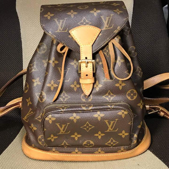 LOUIS VUITTON(ルイヴィトン)のルイヴィトン  モンスリ  リュックサック レディースのバッグ(リュック/バックパック)の商品写真