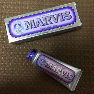 マービス(MARVIS)の新品！梨花さん愛用！MARVIS イタリア製歯磨き粉♡ジャスミンミント 25ml(歯磨き粉)