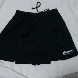 エレッセ(ellesse)の美品 エレッセ スコート Ｍ ブラック(ウェア)