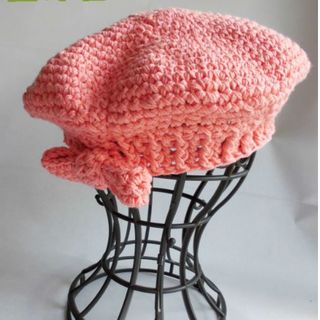サーモンピンクのベレー帽(ハンチング/ベレー帽)