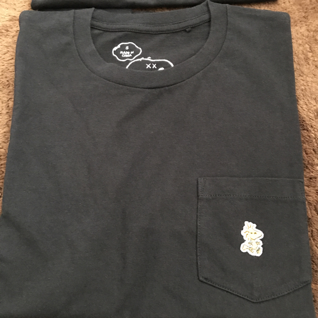 UNIQLO(ユニクロ)のKAWS×PEANUTSコラボTシャツ メンズのトップス(Tシャツ/カットソー(半袖/袖なし))の商品写真