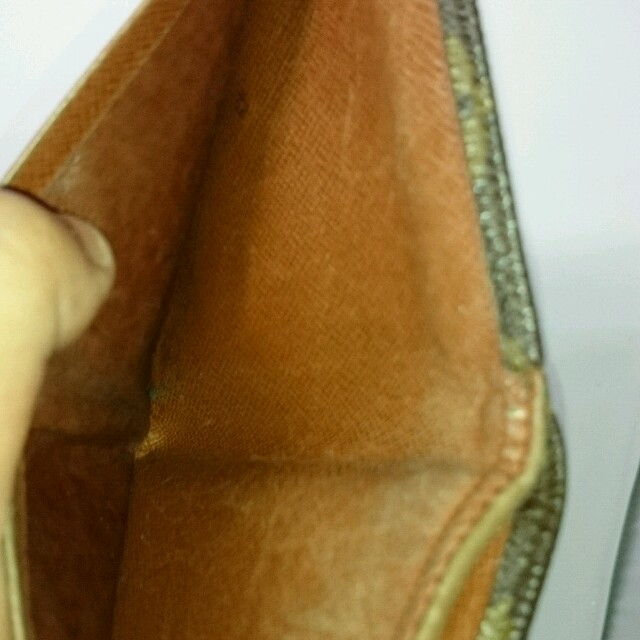 LOUIS VUITTON(ルイヴィトン)の送料無料   本日セール  ルイヴィトン 折り財布 レディースのファッション小物(財布)の商品写真