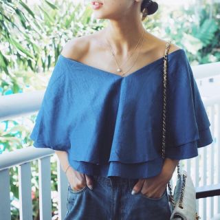 アメリヴィンテージ(Ameri VINTAGE)のMANY CLOTH SHOULDER TOP(シャツ/ブラウス(半袖/袖なし))