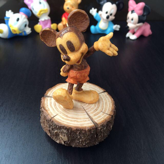 ディズニー(Disney)の木彫ミッキー♪オルゴール♪(ぬいぐるみ)