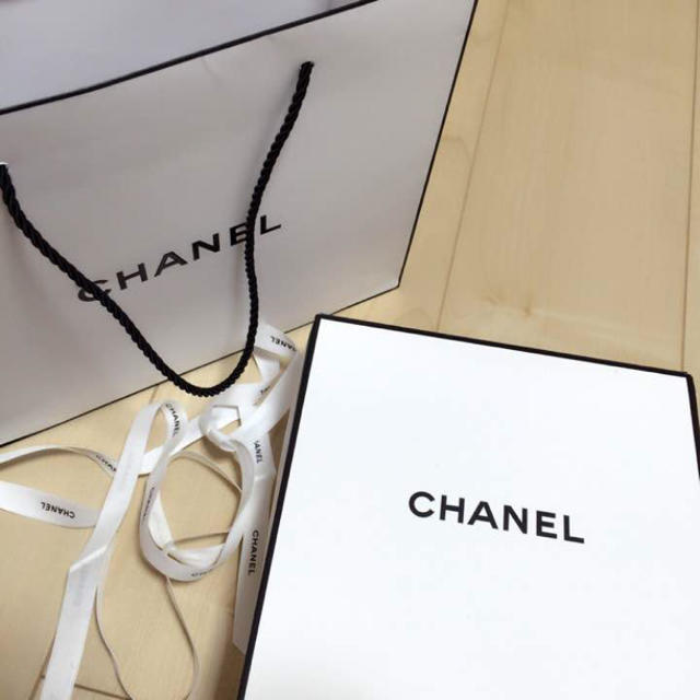 CHANEL(シャネル)の箱セット レディースのバッグ(ショップ袋)の商品写真