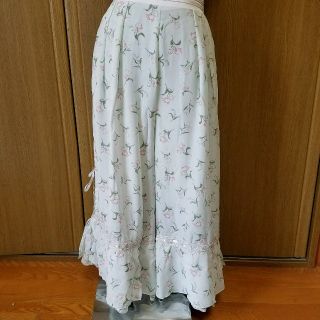 アクシーズファム(axes femme)のひまわり様専用　新品タグ付きaxes femmeチューリップ柄スカウチョ(ロングスカート)