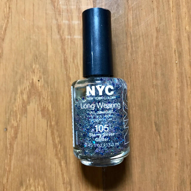 NYC(エヌワイシー)の新品 NYCラメ入りトップコート コスメ/美容のネイル(ネイルトップコート/ベースコート)の商品写真