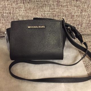 マイケルコース(Michael Kors)の限界値下げ！マイケルコース    ミニショルダー バッグ(ショルダーバッグ)