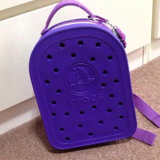 クロックス(crocs)のCrocsリュック新品💜(リュック/バックパック)