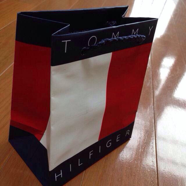 TOMMY HILFIGER(トミーヒルフィガー)のtommy hilfiger＊袋5枚 レディースのバッグ(ショップ袋)の商品写真