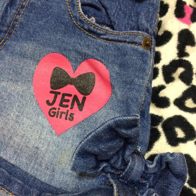 JENNI(ジェニィ)のJENNI デニムパンツ キッズ/ベビー/マタニティのキッズ服女の子用(90cm~)(その他)の商品写真