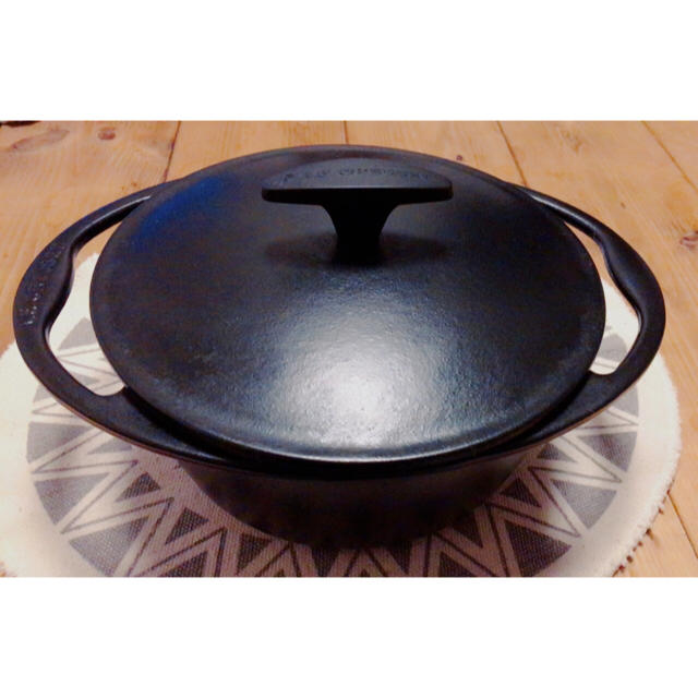 LE CREUSET(ルクルーゼ)の廃盤ルクルーゼ センセーションラインココットロンド20cm ブラック インテリア/住まい/日用品のキッチン/食器(鍋/フライパン)の商品写真