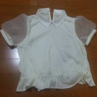 ティティアンドコー(titty&co)の♡今期もの 新品  タグ付き♡(カットソー(半袖/袖なし))