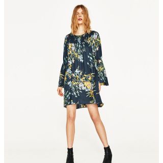 ザラ(ZARA)のZARA 花柄 ワンピース(ひざ丈ワンピース)