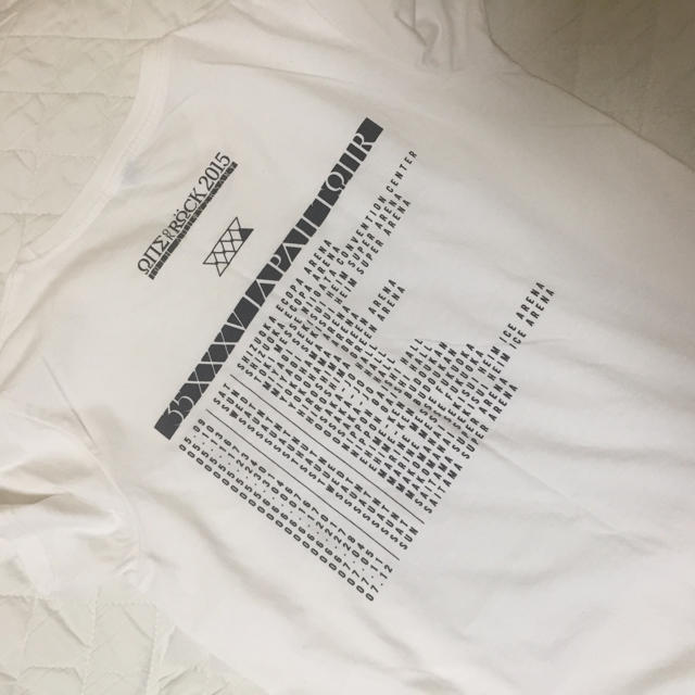 ONE OK ROCK(ワンオクロック)のOne ok rock Tシャツ L ホワイト エンタメ/ホビーのタレントグッズ(ミュージシャン)の商品写真