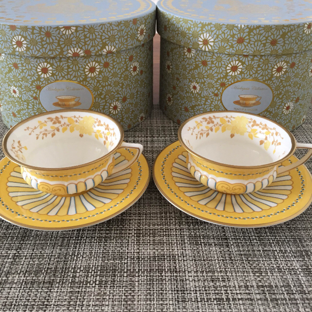 WEDGWOOD(ウェッジウッド)のsandbirds様専用♡ウェッジウッド 紅茶 10袋セット＆イエローリボン２客 食品/飲料/酒の飲料(茶)の商品写真