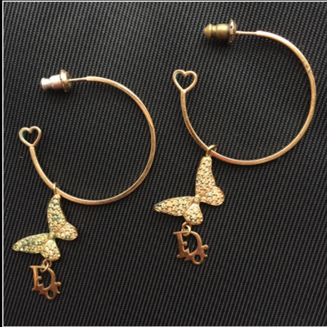 送料込み☆Diorのピアス☆バタフライ☆蝶々☆ゴールド☆モチーフ取り外し可能 | フリマアプリ ラクマ