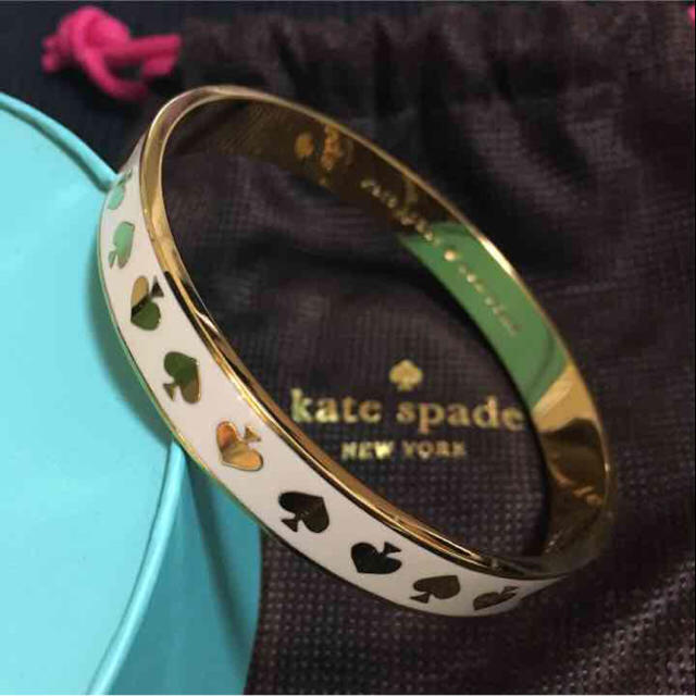 kate spade new york(ケイトスペードニューヨーク)の新品  ケイト・スペード ブレスレット レディースのアクセサリー(ブレスレット/バングル)の商品写真