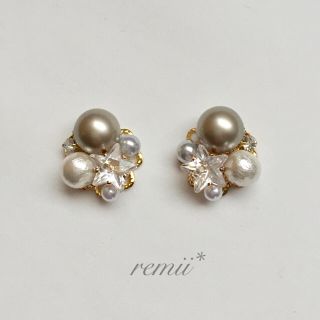 ビジュー ピアス✴︎プラチナ(ピアス)