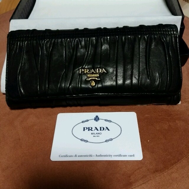 PRADA(プラダ)のプラダ　長財布（正規品） レディースのファッション小物(財布)の商品写真