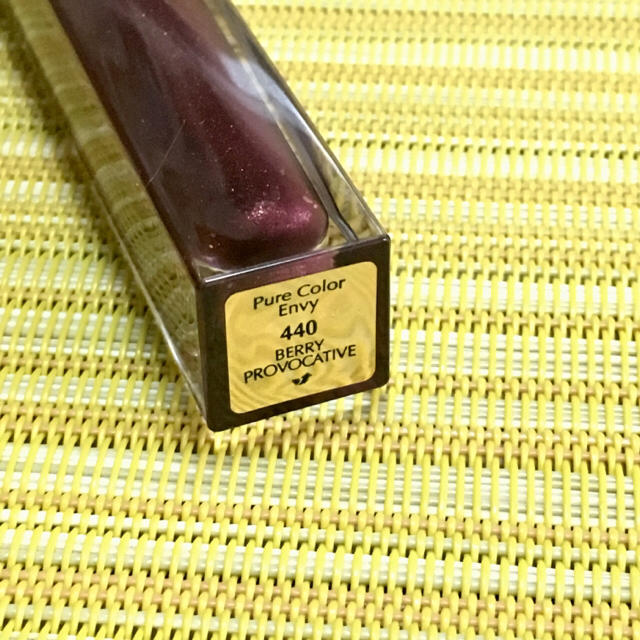 Estee Lauder(エスティローダー)の新品★エスティローダー★リップ グロス★パープル コスメ/美容のベースメイク/化粧品(リップグロス)の商品写真