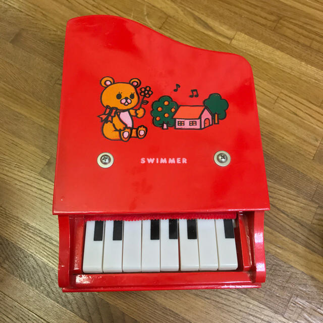 SWIMMER(スイマー)のピアノ 鉄琴 キッズ/ベビー/マタニティのおもちゃ(楽器のおもちゃ)の商品写真