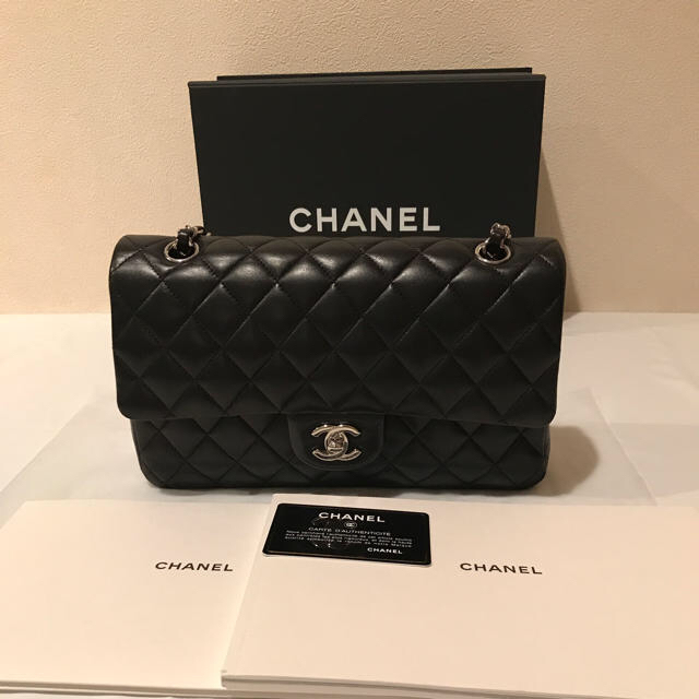 CHANEL(シャネル)のさくら様専用 CHANEL（シャネル） マトラッセ チェーンショルダー  レディースのバッグ(ショルダーバッグ)の商品写真