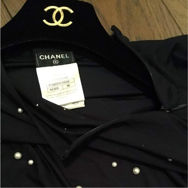 CHANEL(シャネル)のまみ様専用 シャネル パールいっぱい カットソー シースルー♡ レディースのトップス(カットソー(長袖/七分))の商品写真