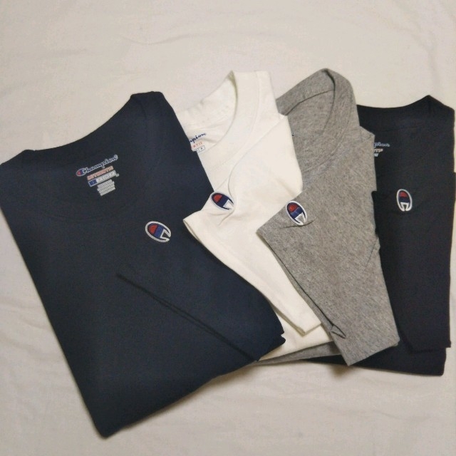 Champion(チャンピオン)のあ様専用　白Ｓ　グレーＳ レディースのトップス(Tシャツ(半袖/袖なし))の商品写真