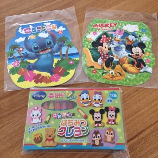 ディズニー(Disney)のディズニー さんかくのはちみつクレヨンとらくがき帳2冊セット(クレヨン/パステル)